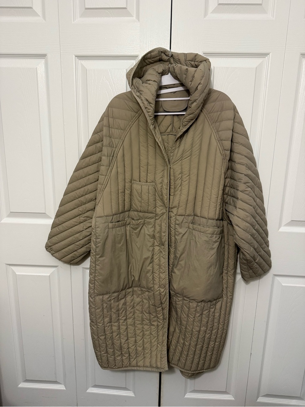 Quilted Hooded Jacket – Taupe/Beige   Size 3X-4